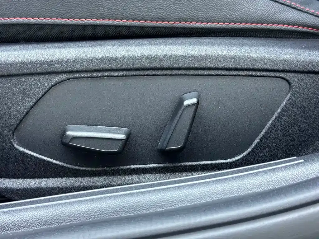 Hyundai Elantra — фото 6