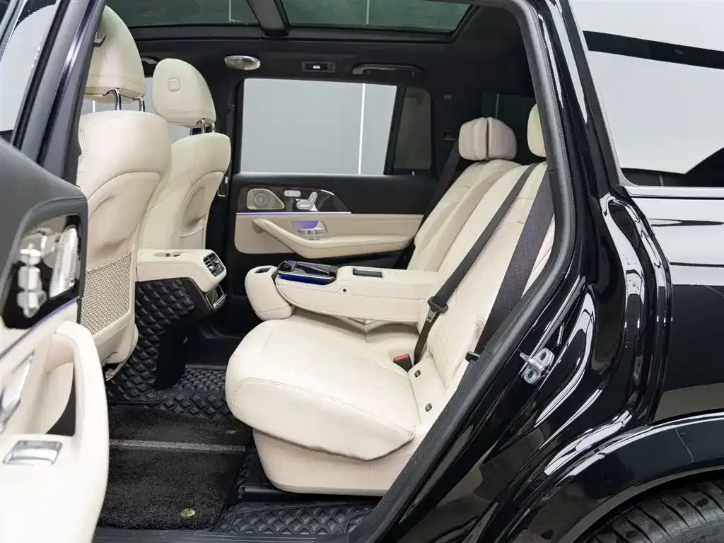 Mercedes-Benz GLS AMG — фото 10