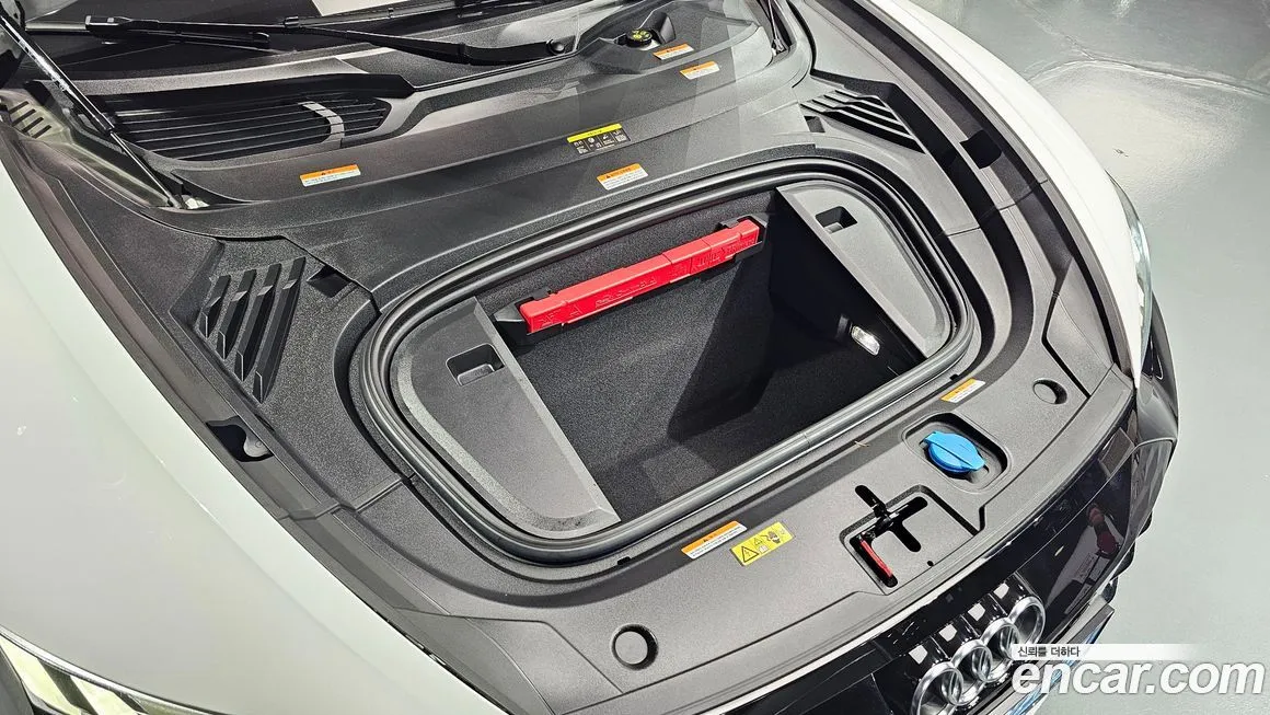 Audi e-tron GT — фото 6