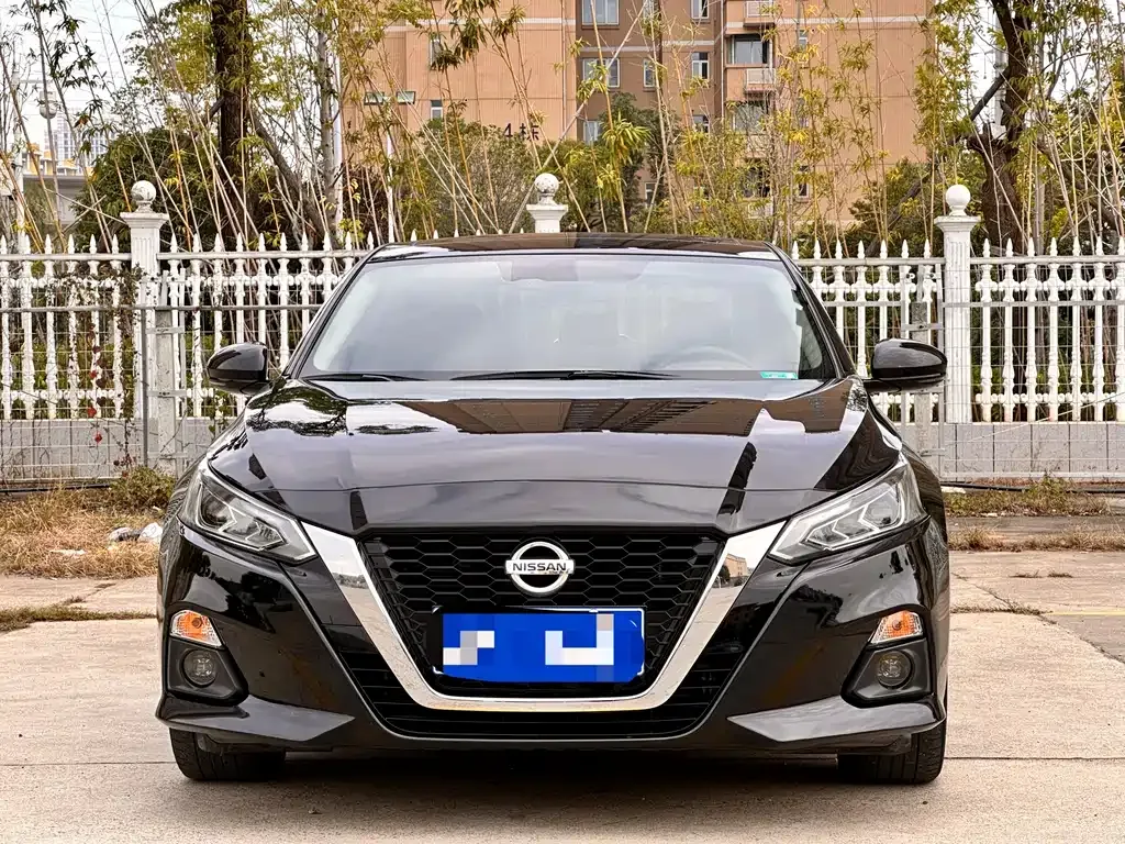 Nissan Teana — фото 2