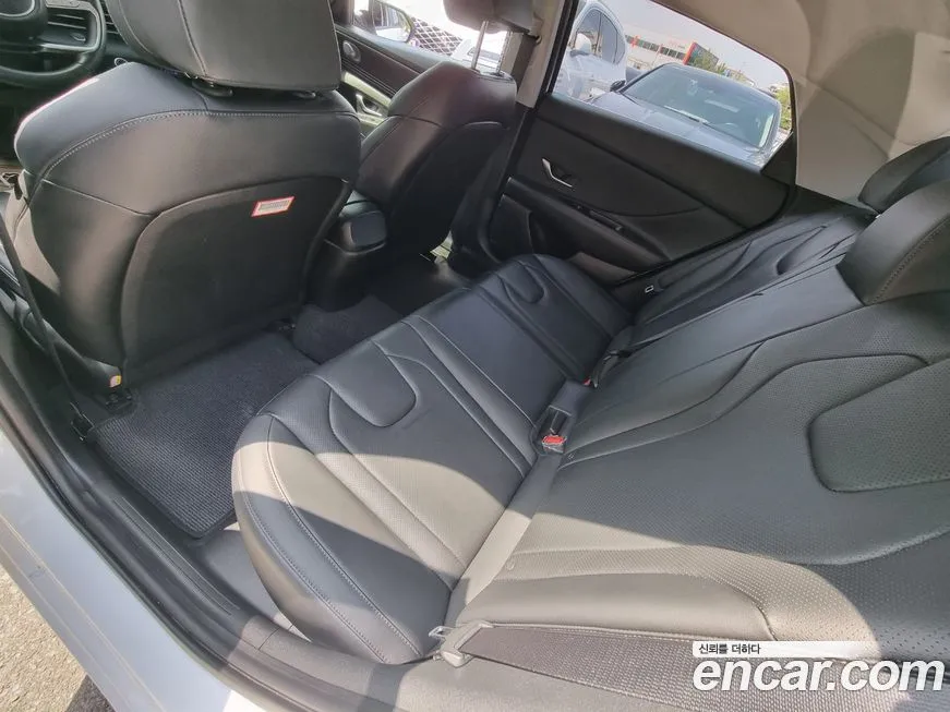 Hyundai AVANTE — фото 10