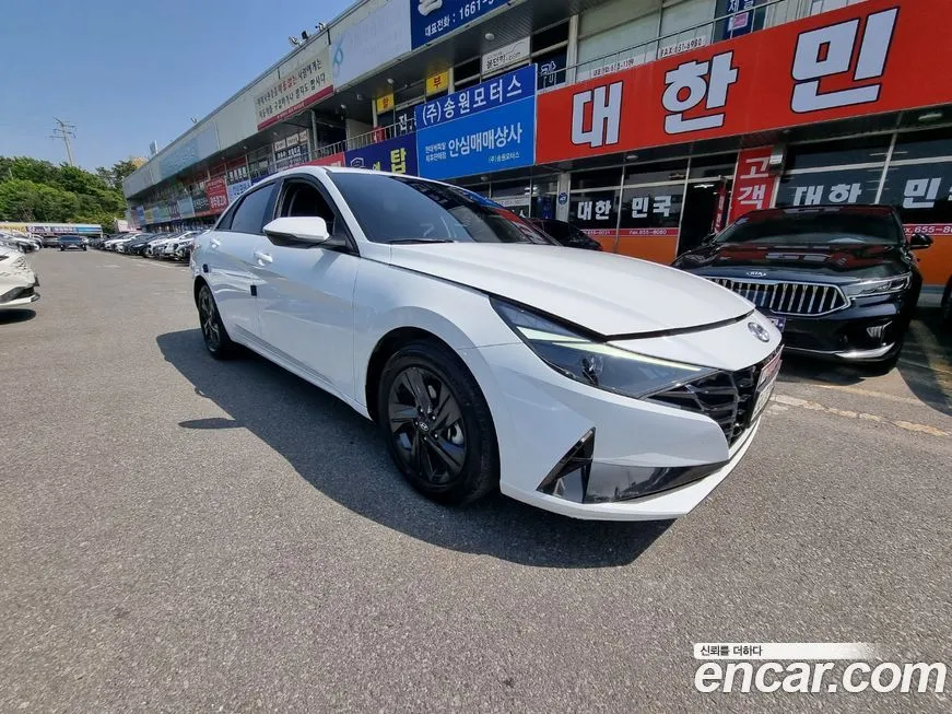 Hyundai AVANTE — фото 3