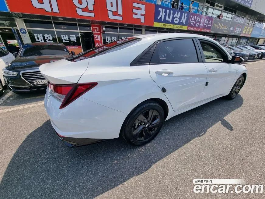 Hyundai AVANTE — фото 5