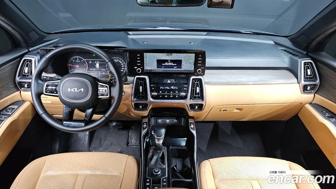 Kia Sorento — фото 7