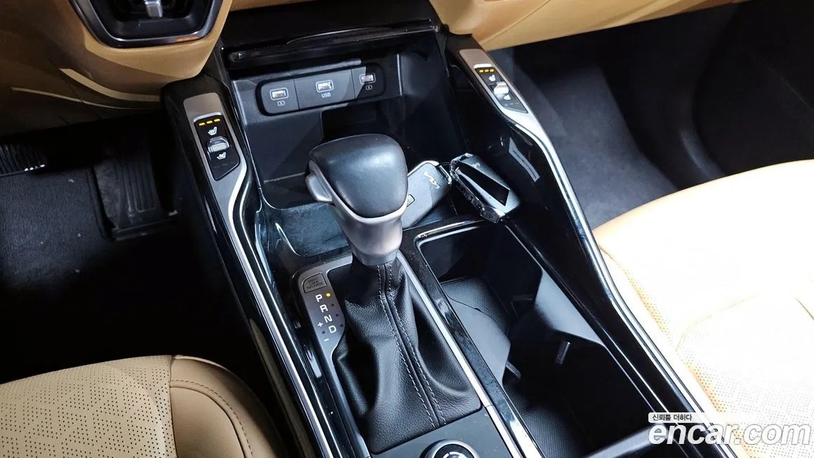 Kia Sorento — фото 9