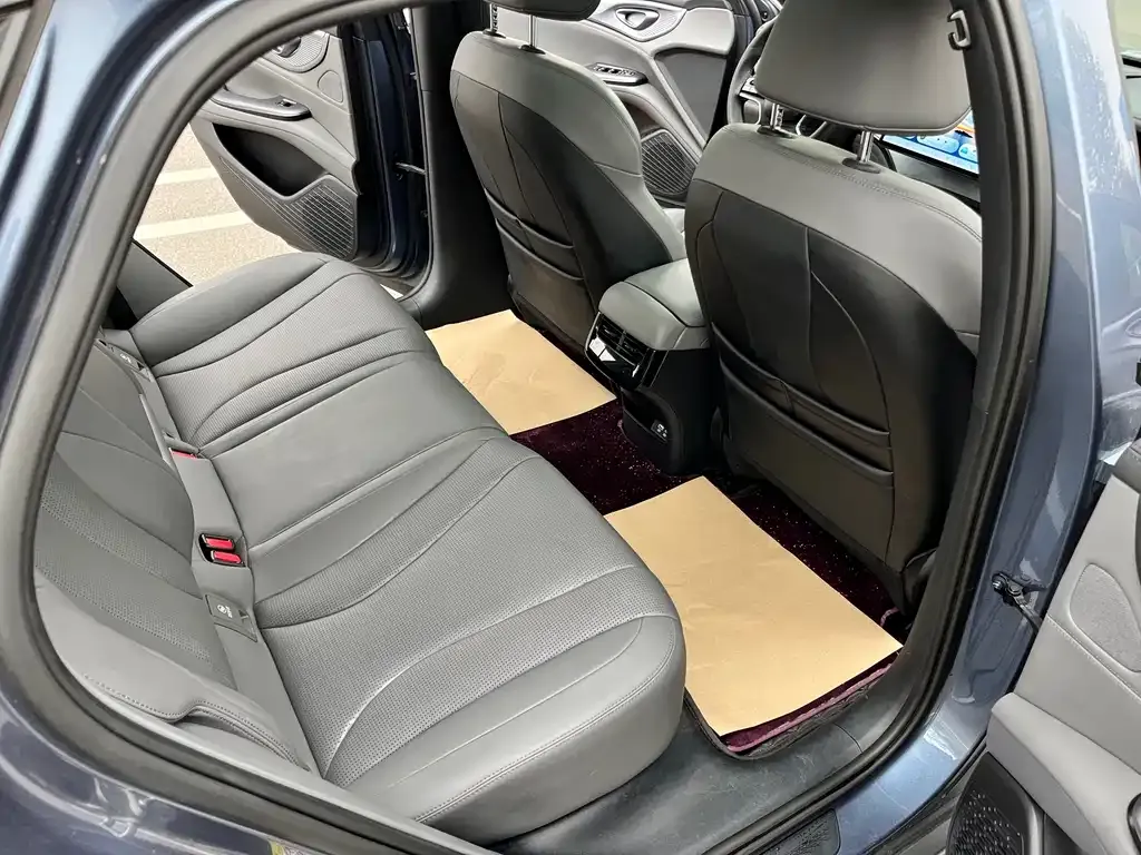 BYD Seal — фото 8