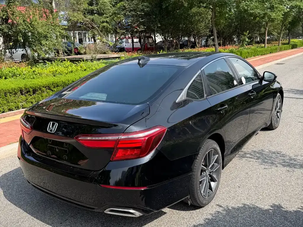 Honda Inspire — фото 10