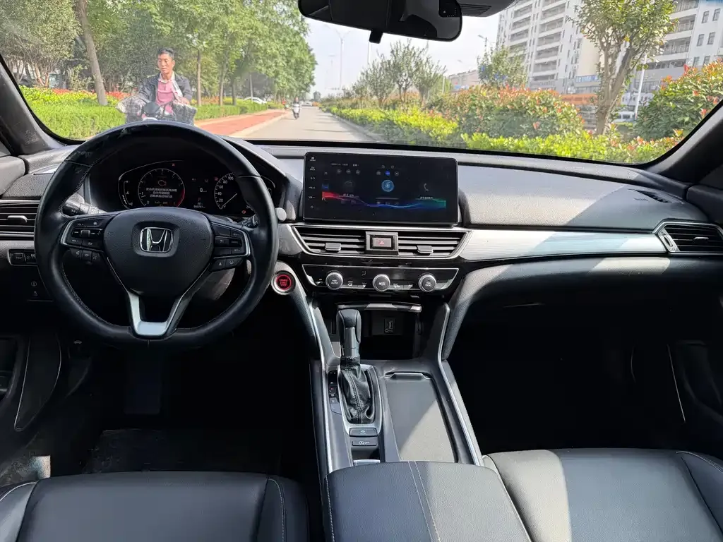Honda Inspire — фото 8