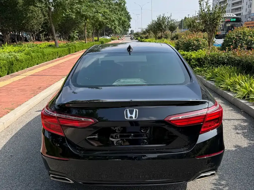 Honda Inspire — фото 9