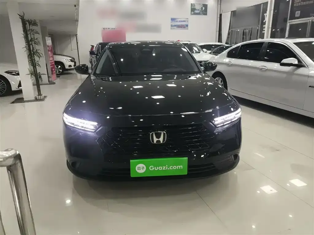 Honda Accord — фото 3