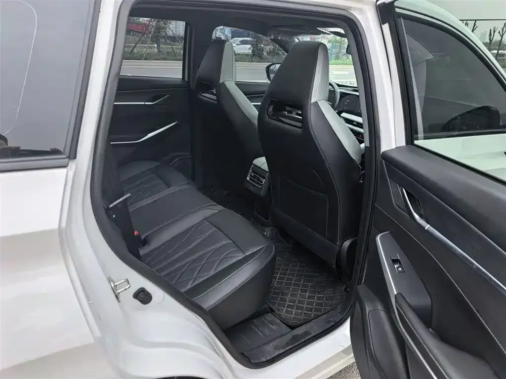 Changan CS75PLUS — фото 2