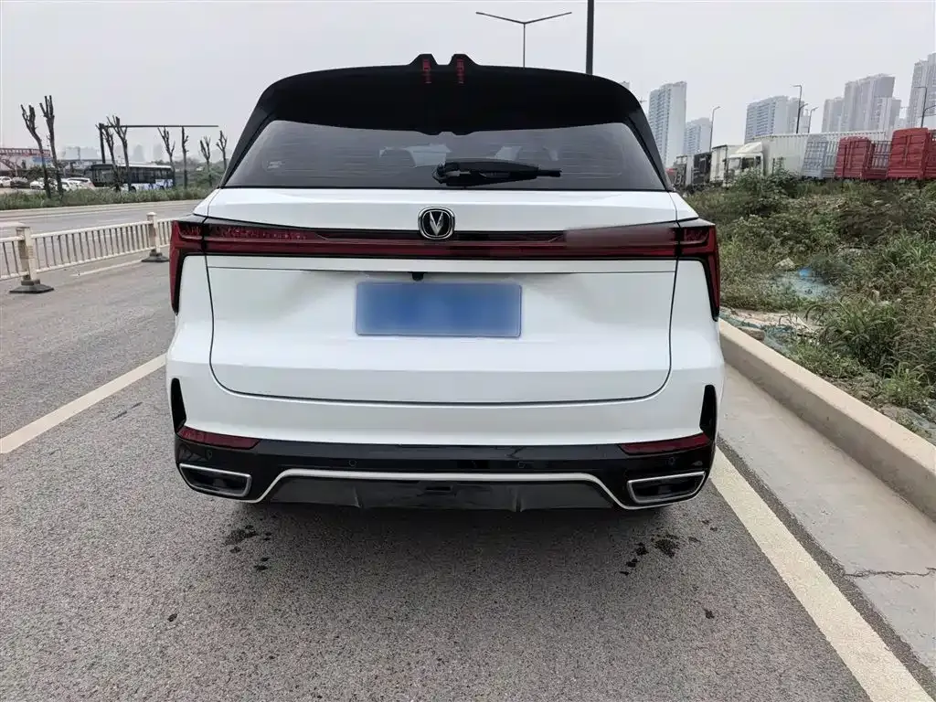 Changan CS75PLUS — фото 9