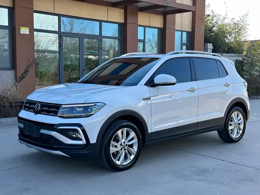 Volkswagen T-Cross — фото 1