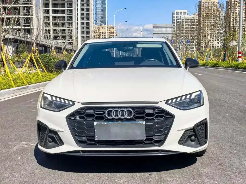 Audi A4L — фото 2