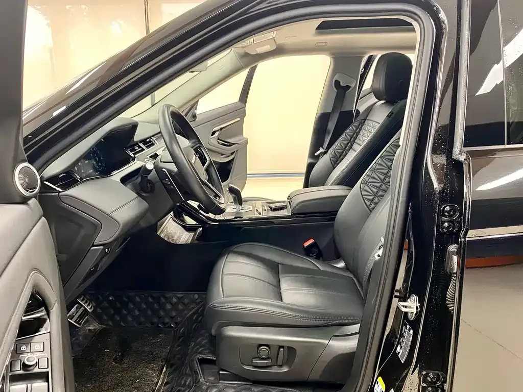 Land Rover Evoque — фото 5