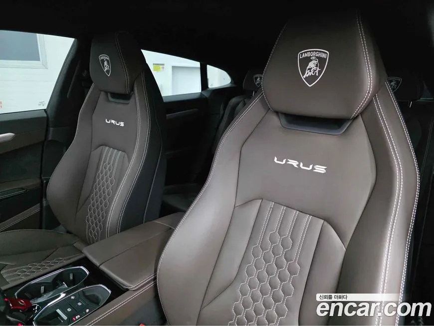Lamborghini Urus — фото 8