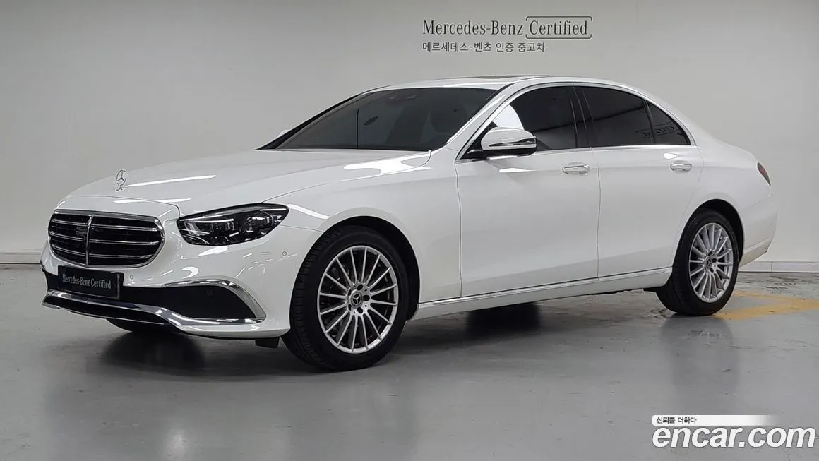 Mercedes-Benz E-Class — фото 1