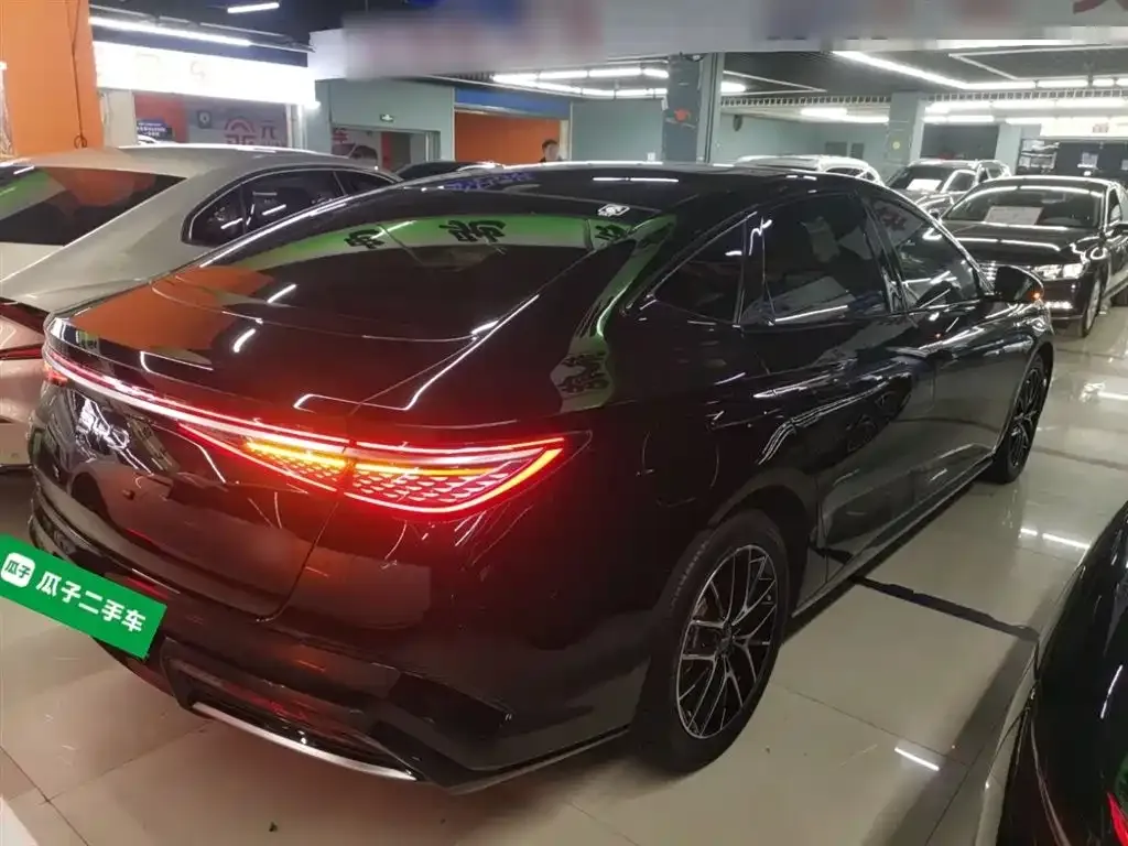 BYD Seal — фото 7