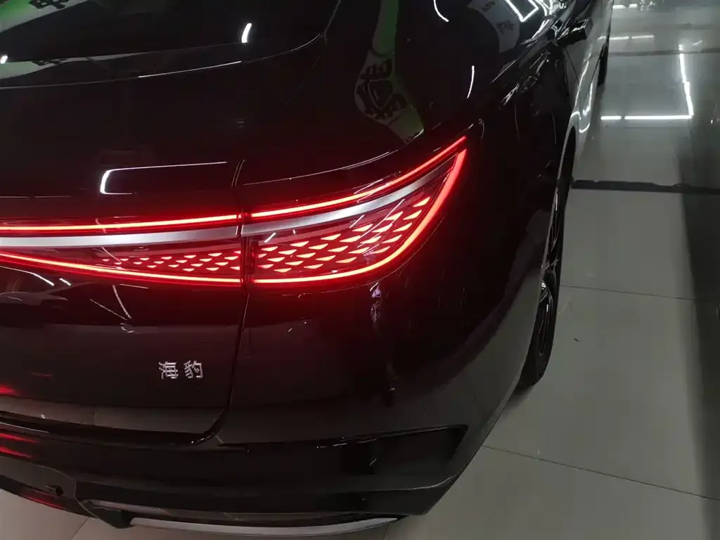 BYD Seal — фото 8