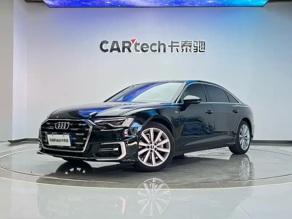 Audi A6L — фото 1
