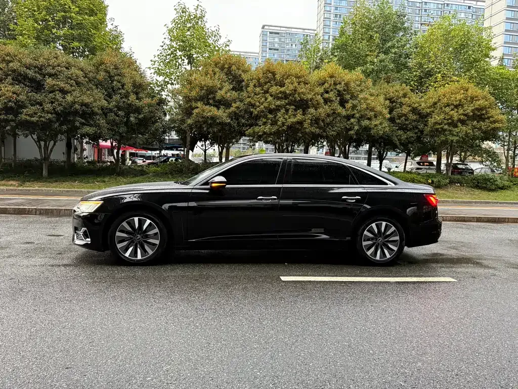 Audi A6L — фото 4