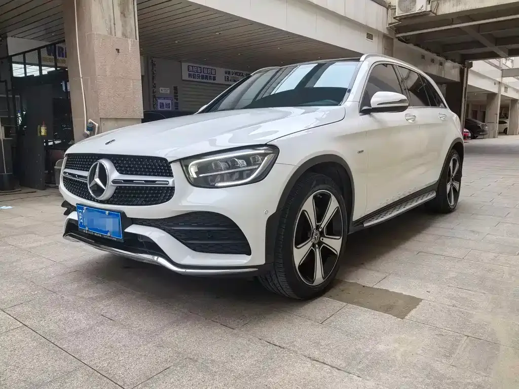 Mercedes-Benz GLC — фото 1