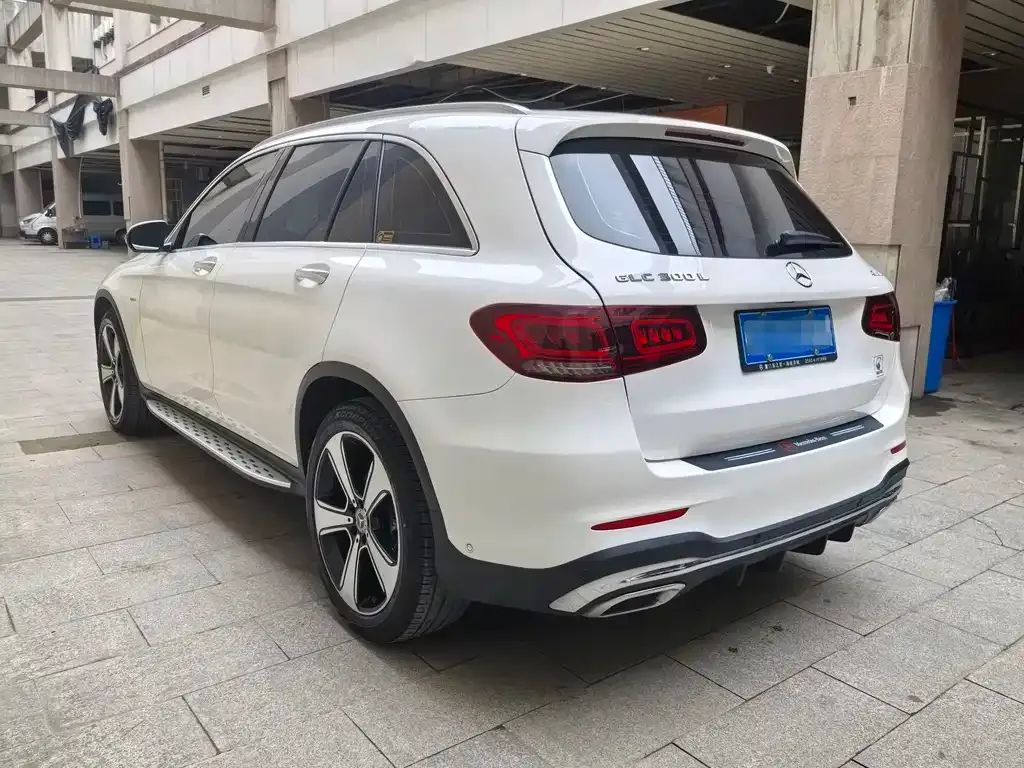 Mercedes-Benz GLC — фото 9