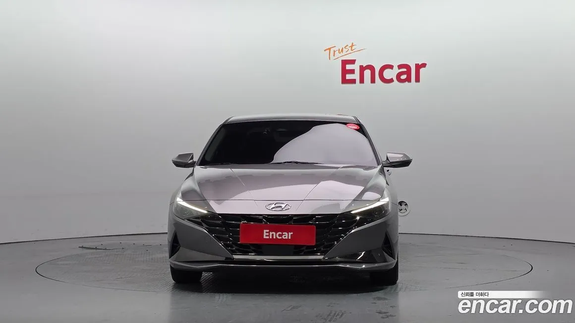 Hyundai AVANTE — фото 3