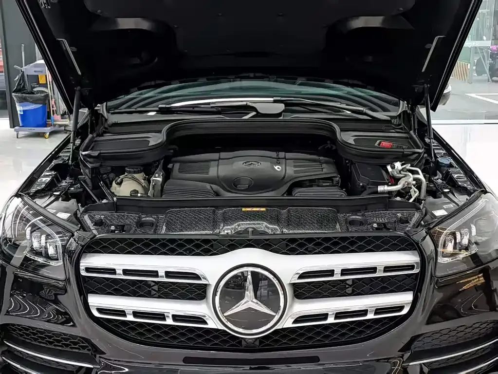Mercedes-Benz GLS — фото 4