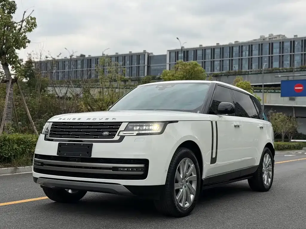 Land Rover Range Rover — фото 1