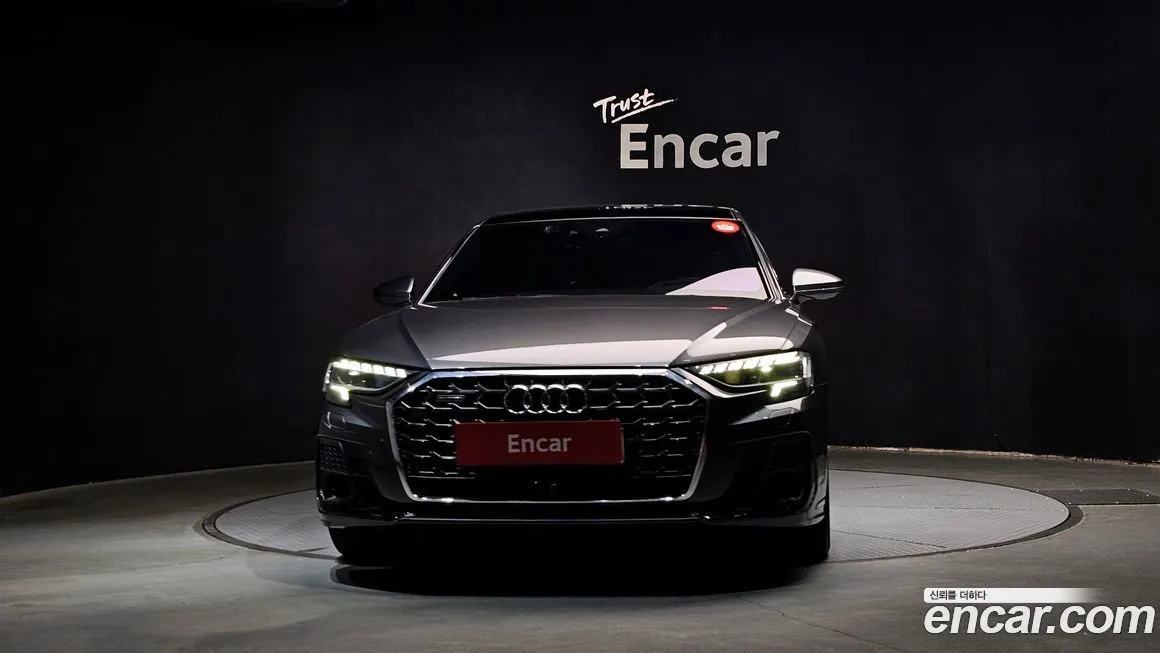 Audi A8 — фото 3
