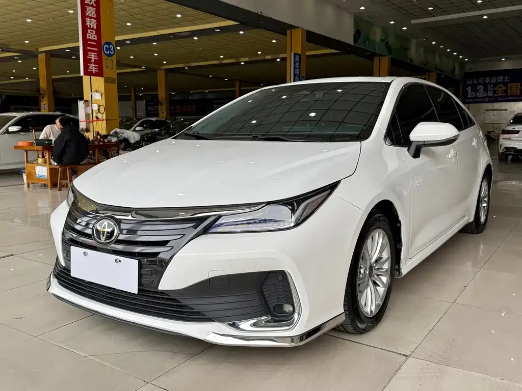 Toyota Allion — фото 1