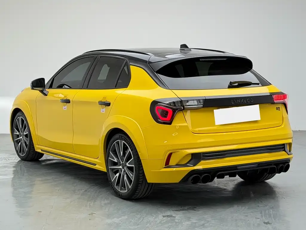 Lynk & Co 02 Hatchback — фото 5
