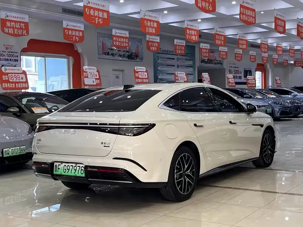 BYD Seal 07 DM-i — фото 4