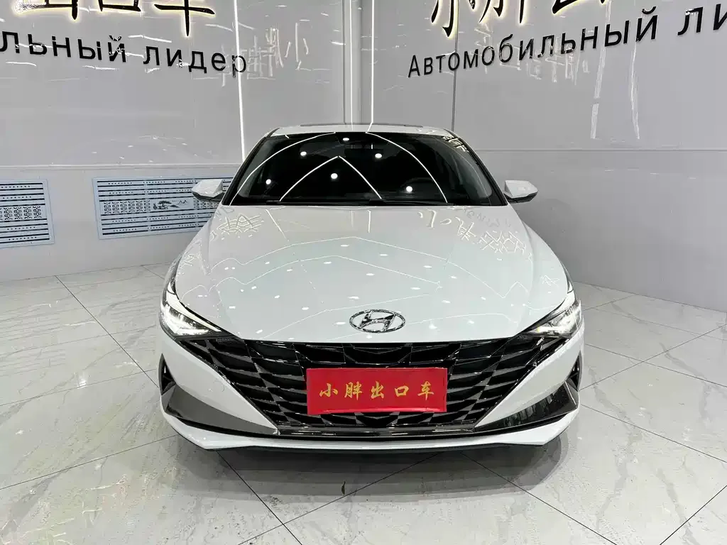 Hyundai Elantra — фото 4