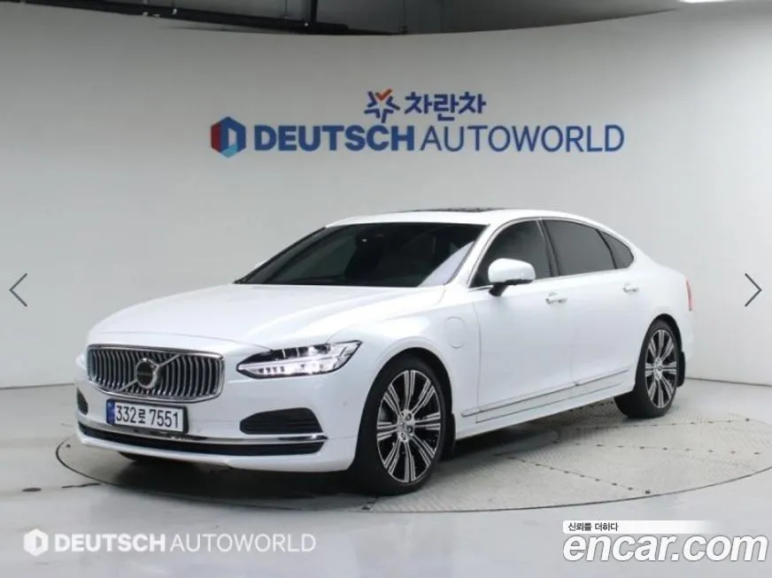 Volvo S90 — фото 1