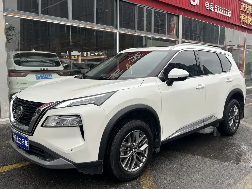 Nissan X-Trail — фото 1