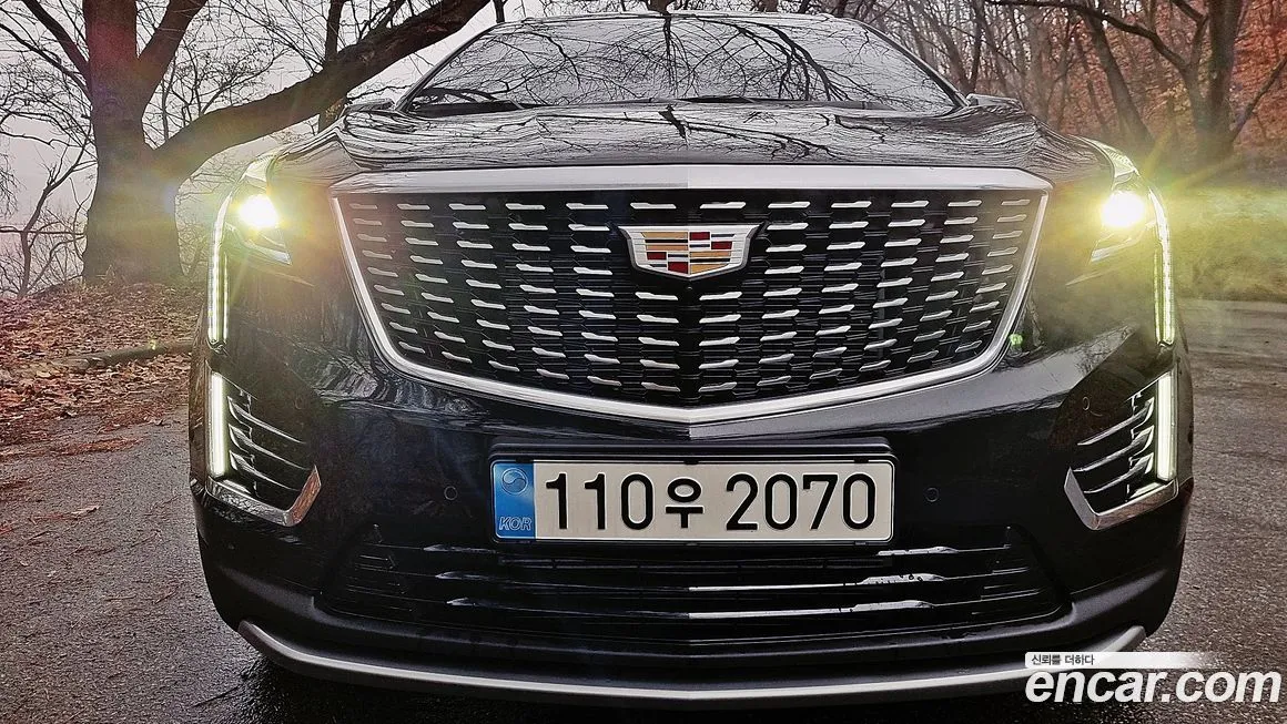 Cadillac XT5 — фото 1