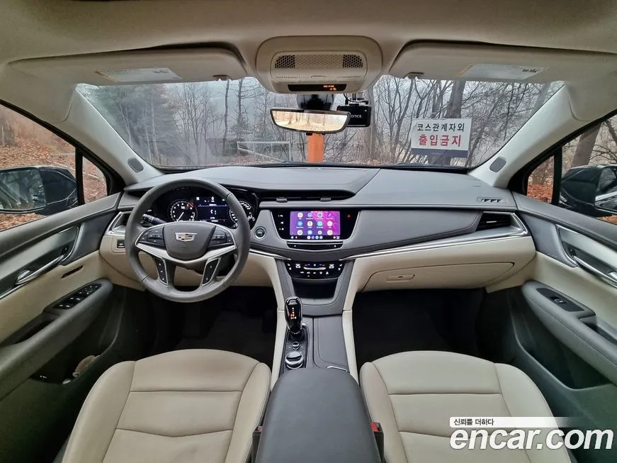 Cadillac XT5 — фото 10