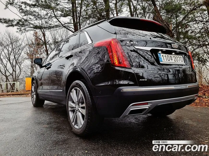 Cadillac XT5 — фото 7