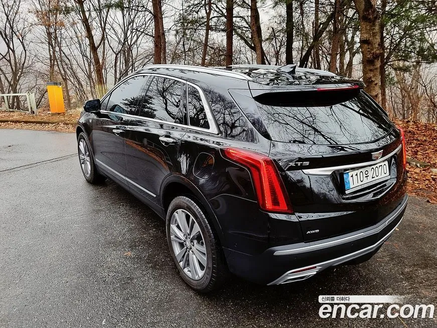 Cadillac XT5 — фото 8