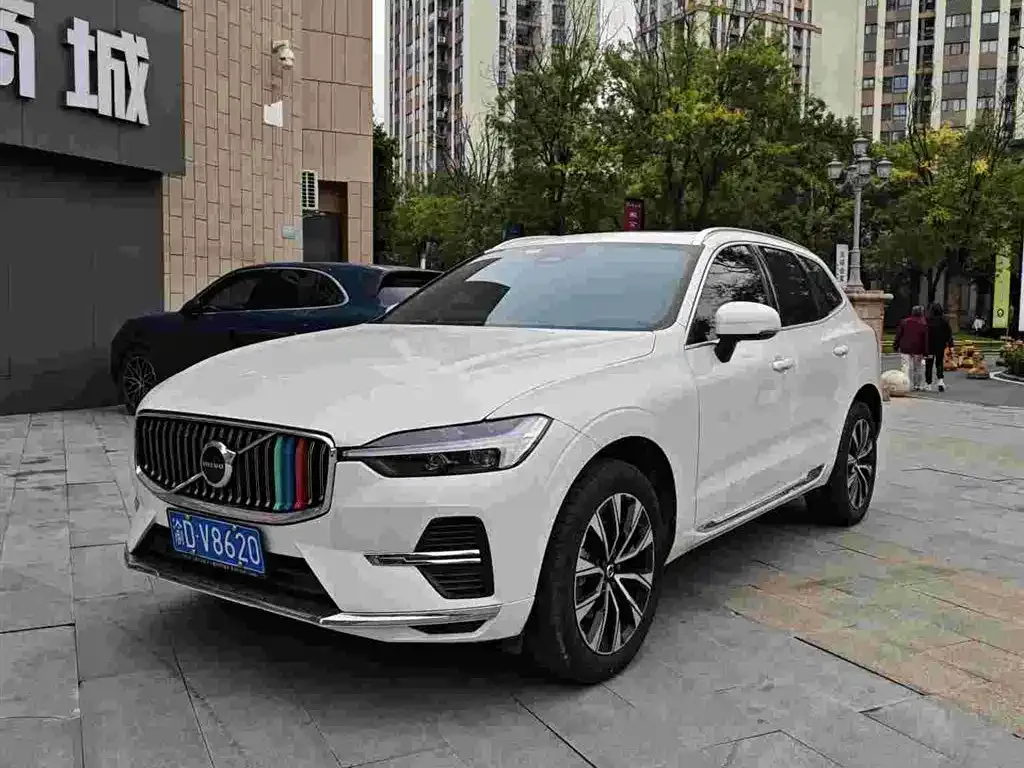 Volvo XC60 — фото 2