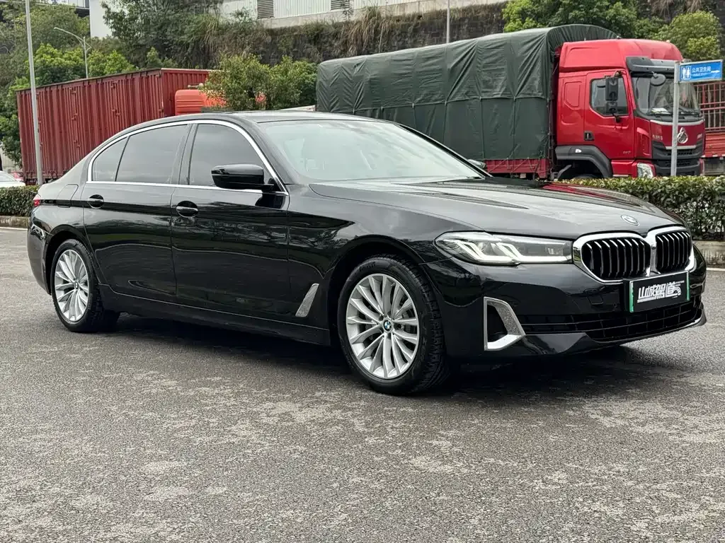 BMW 5 Series New Energy — фото 2