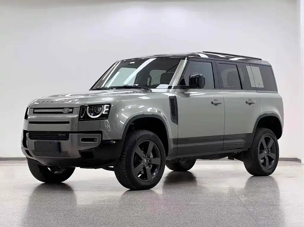 Land Rover Defender — фото 1