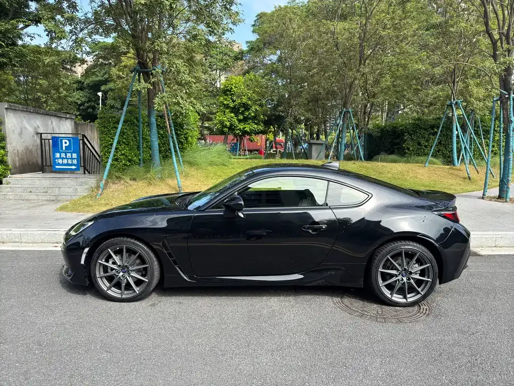 Subaru BRZ — фото 4