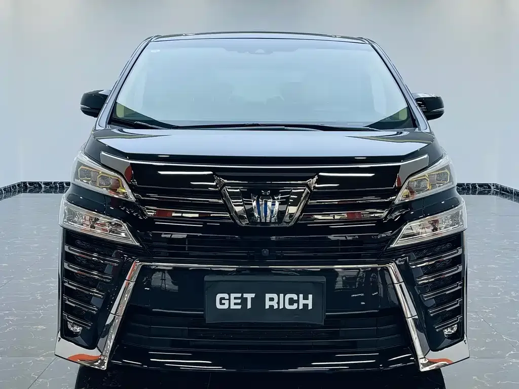 Toyota Vellfire — фото 2