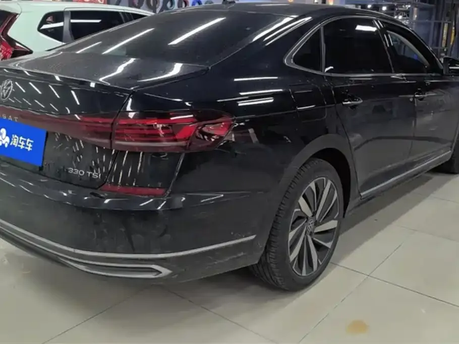 Volkswagen Passat — фото 3