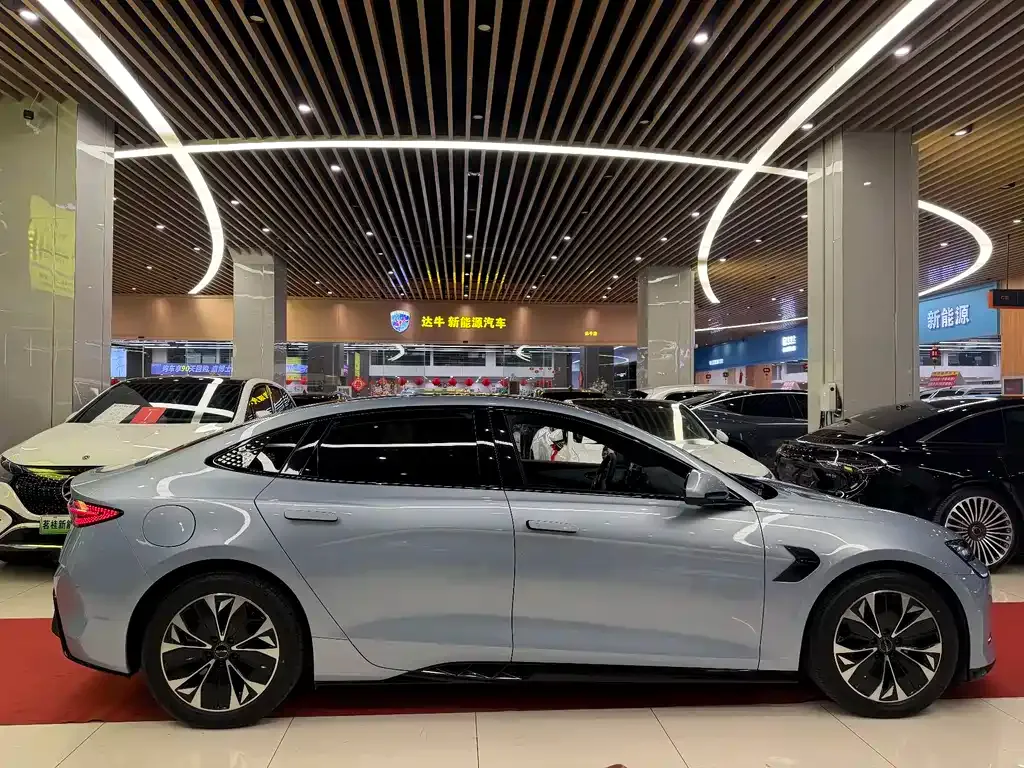 BYD Seal — фото 7