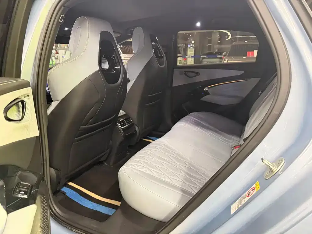 BYD Seal — фото 9