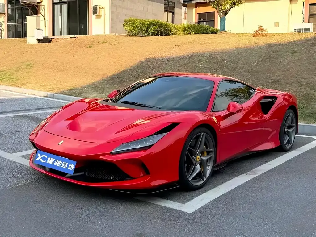 Ferrari F8 — фото 1